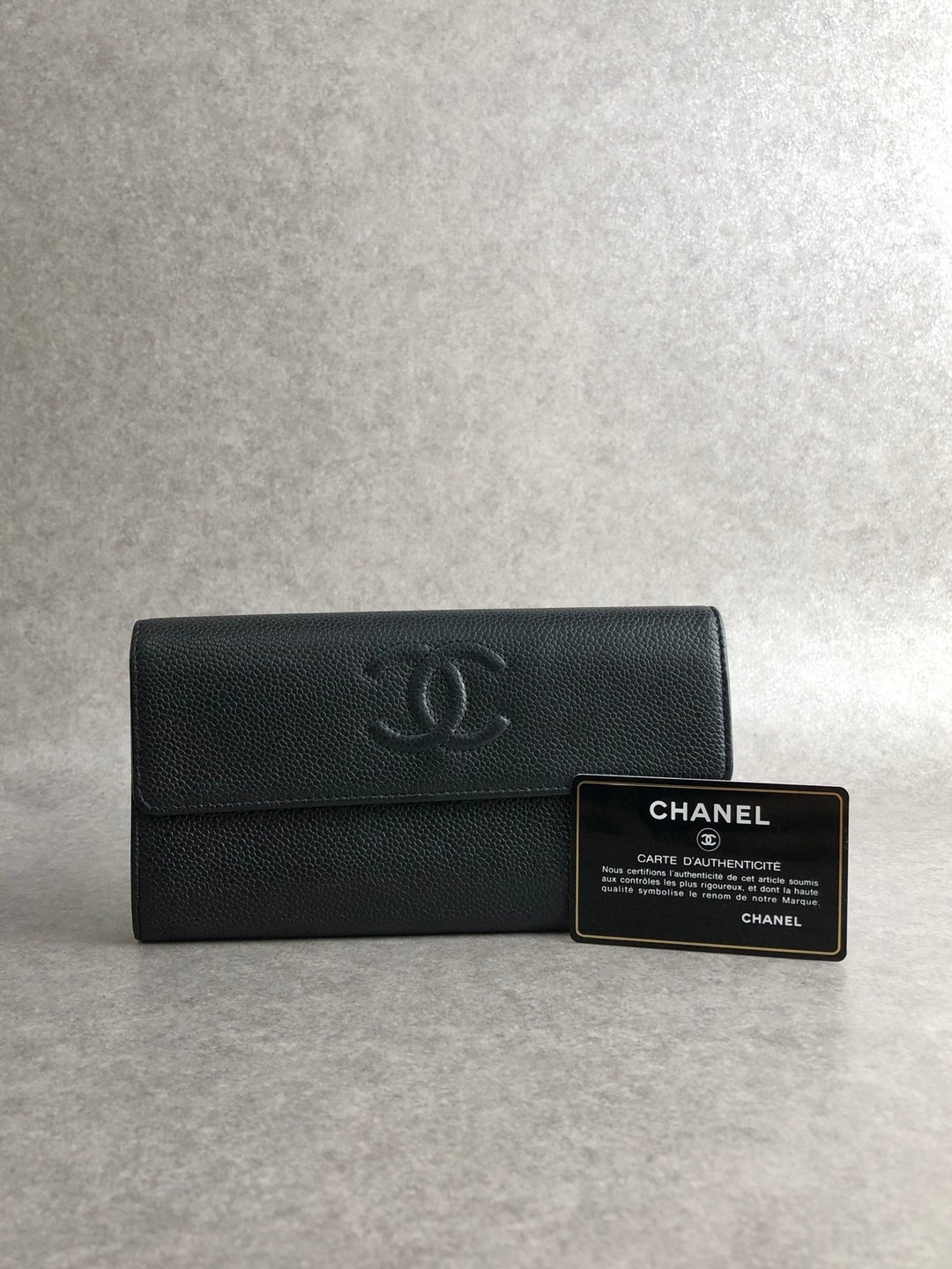 【日本直送 名牌中古包】CHANEL 香奈儿 钱包 黑色 经典双 C 标志 皮革 长夹 vintage 古着 オールド u8bm3h - 皮夹/钱包 - 真皮 黑色