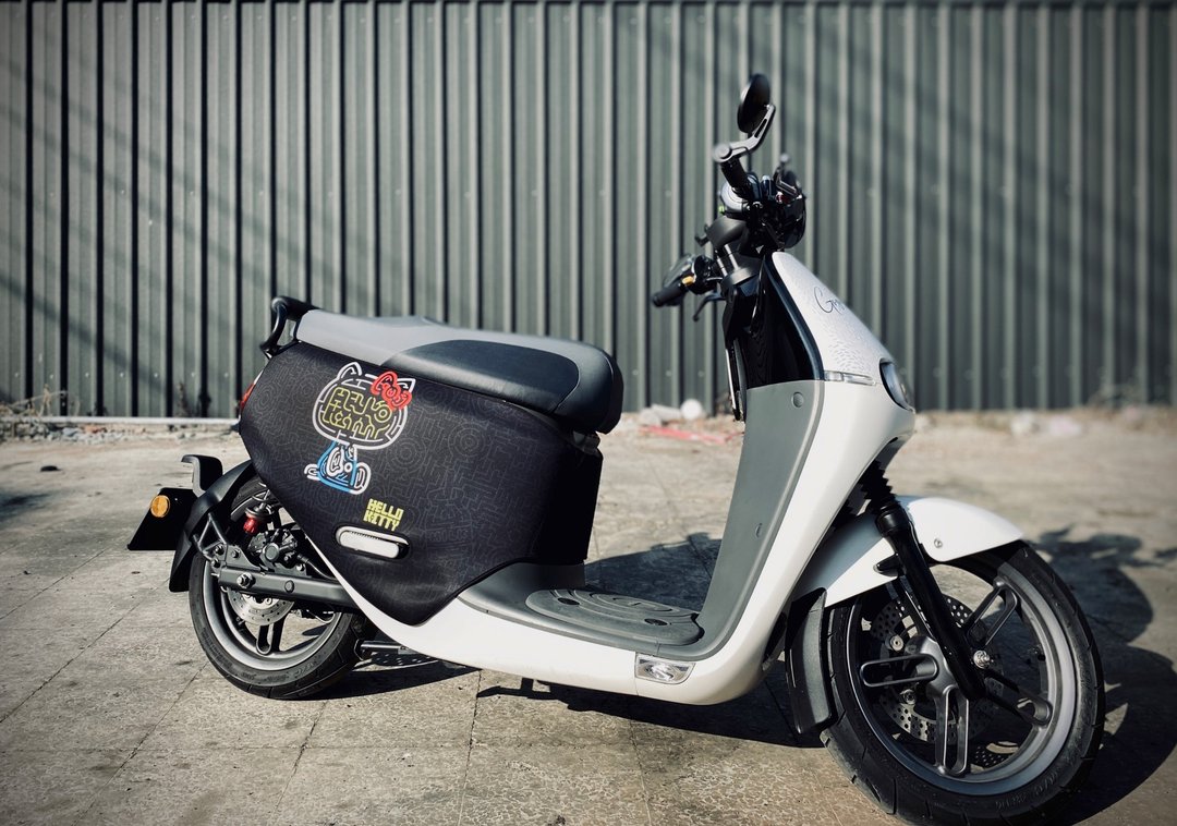 BLR X HelloKitty gogoro 防刮车套 K7 黑底迷宫 - 其他 - 聚酯纤维 黑色