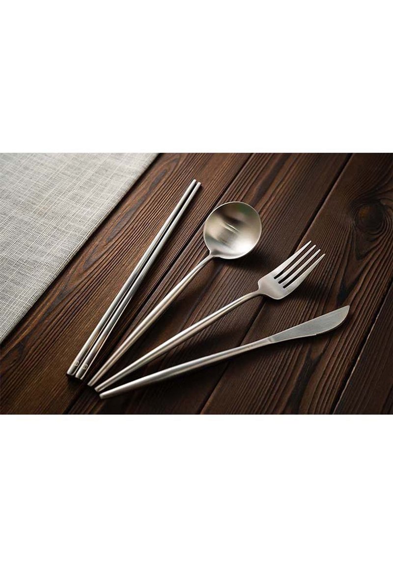 Islandoffer 304 银色不锈钢4件礼盒套装(匙叉筷刀) 文青高贵 - 餐刀/叉/匙组合 - 不锈钢 金色