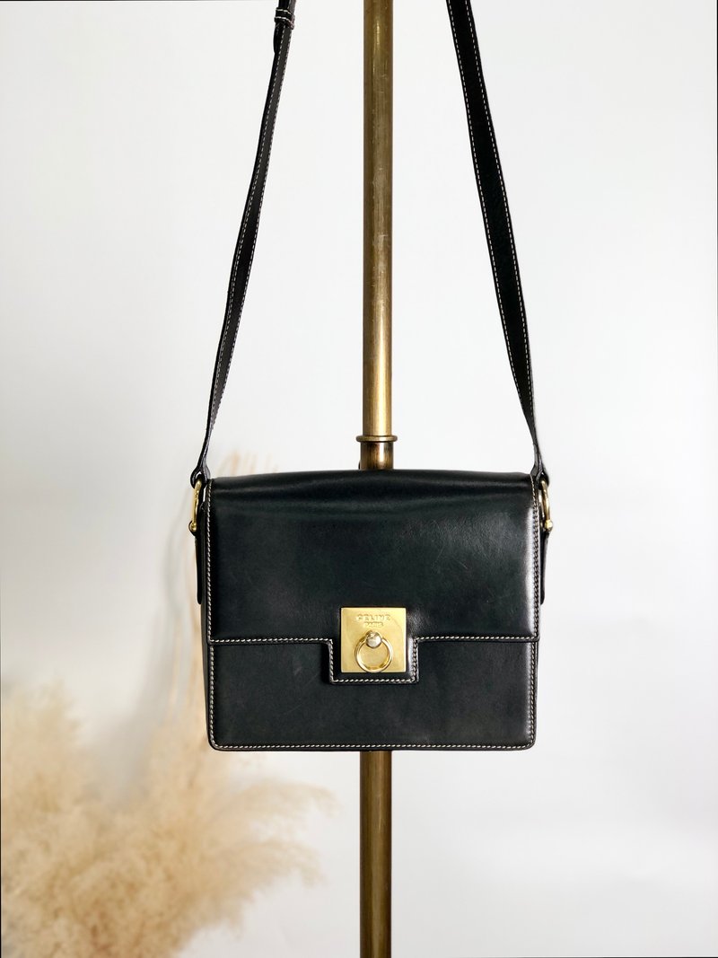 【日本直送，品牌二手包】CELINE 单肩包，黑Gancini皮革，复古，旧款jknnzh - 侧背包/斜挎包 - 真皮 黑色