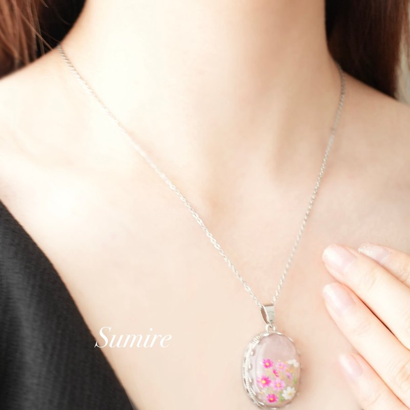 【10月诞生石】玫瑰石英与大波斯菊吊坠 秋日情怀 项链 金箔 24k - 项链 - 宝石 粉红色