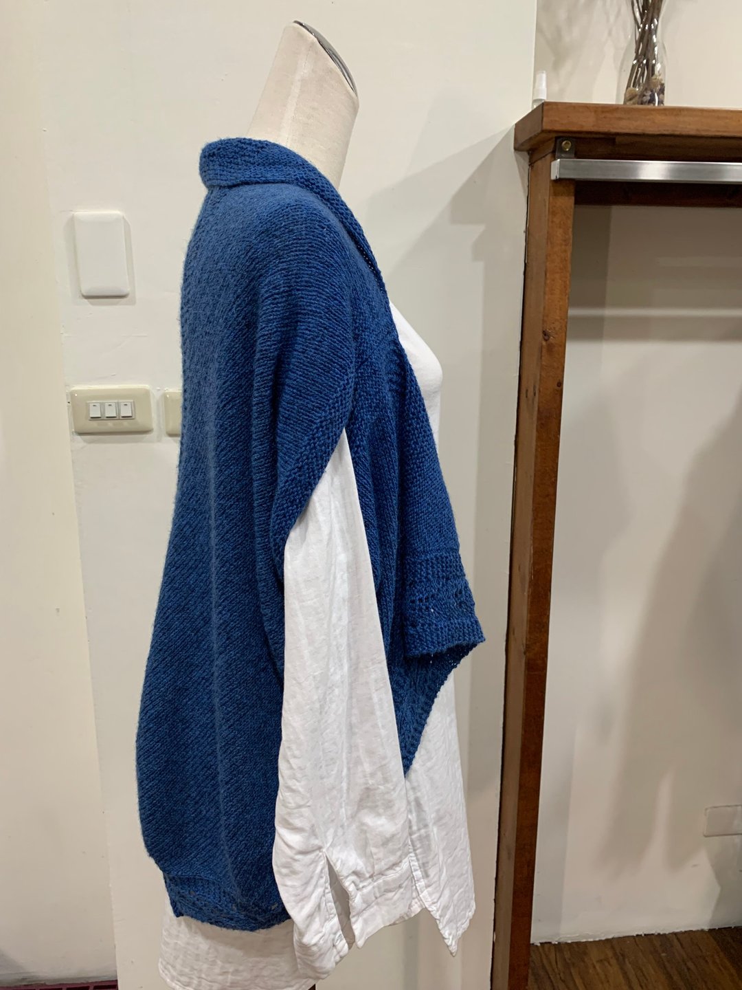 牛仔蓝造型背心。手工编织。 - 女装针织衫/毛衣 - 羊毛 