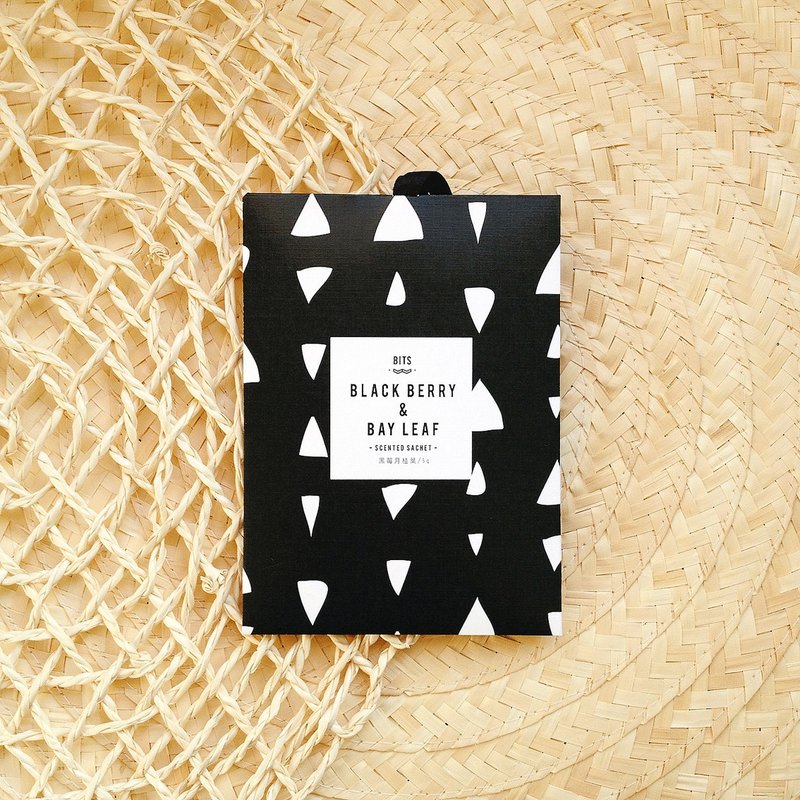 《BITS植物香氛包-轻量包》黑莓月桂叶 Black Berry & Bay Leaf - 香薰/精油/线香 - 纸 