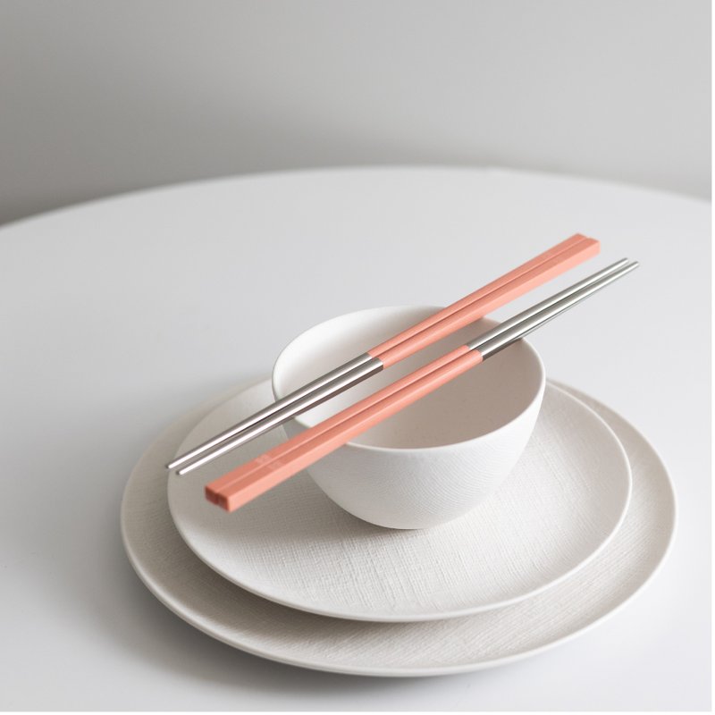 【台湾制】蜜糖橘色  长款1双入 304不锈钢筷子 健康于筷 限定色 - 筷子/筷架 - 不锈钢 白色