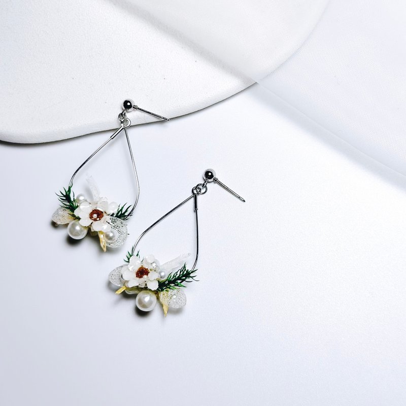 蔓湷 • 押花手工耳环 - 耳环/耳夹 - 植物．花 