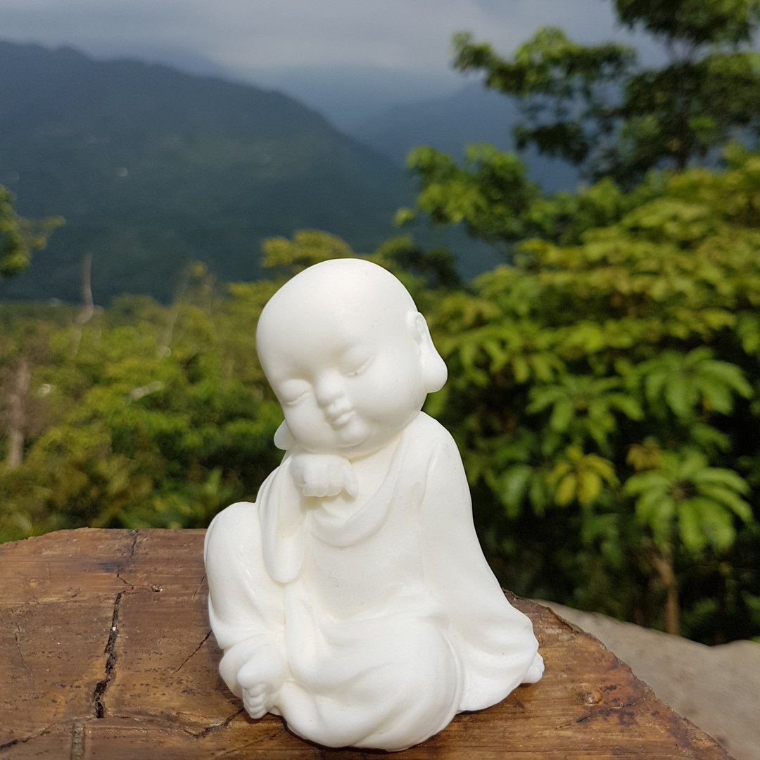 净念吉祥小沙弥之一念 - 扩香石含具吸湿防潮性 - 香薰/精油/线香 - 其他材质 白色
