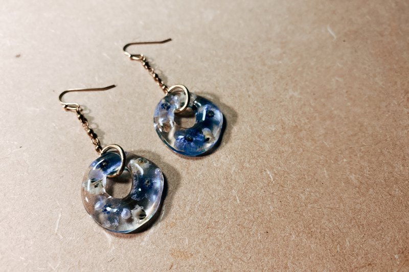 复古珍珠押花长链耳环 - 耳环/耳夹 - 树脂 透明