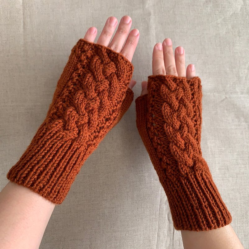 晓织物-手工编织羊毛立体花纹露指手套 -Amélie - 手套 - 羊毛 红色