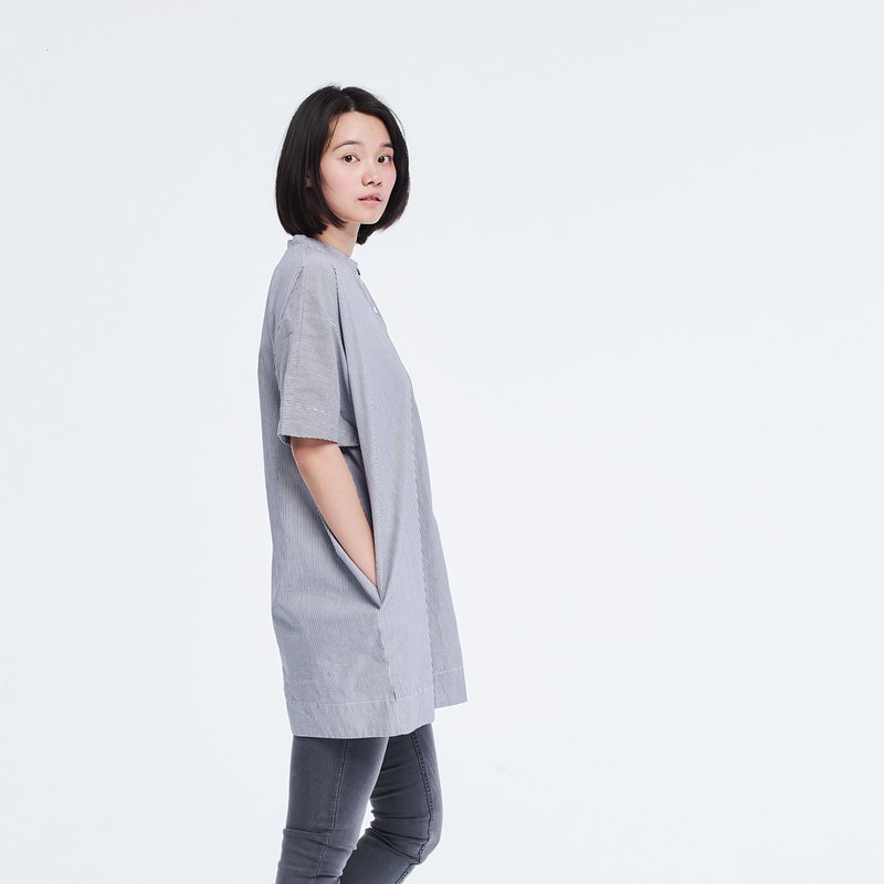 Candice 半襟長板上衣/黑直條 - 洋装/连衣裙 - 棉．麻 蓝色