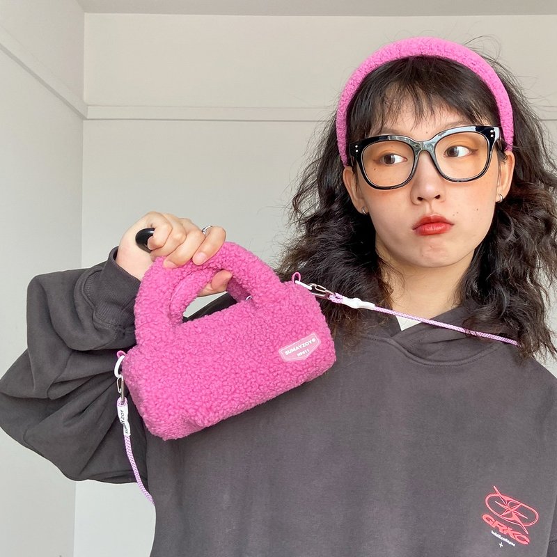 蛋卷系列毛绒水桶包 侧背手机包 秋冬款 斜挎手提包  芭比粉L码 - 侧背包/斜挎包 - 聚酯纤维 粉红色