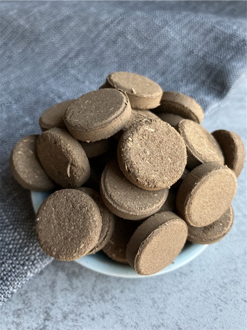 【上炉小料】【日常款】手工沉香香饼乙颗 - 香薰/精油/线香 - 木头 