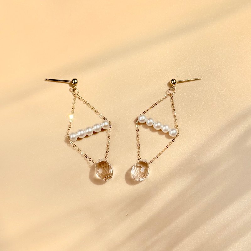 18K金施华洛世奇水晶天然淡水珍珠耳环 独立原创设计 圣诞派对 - 耳环/耳夹 - 贵金属 金色
