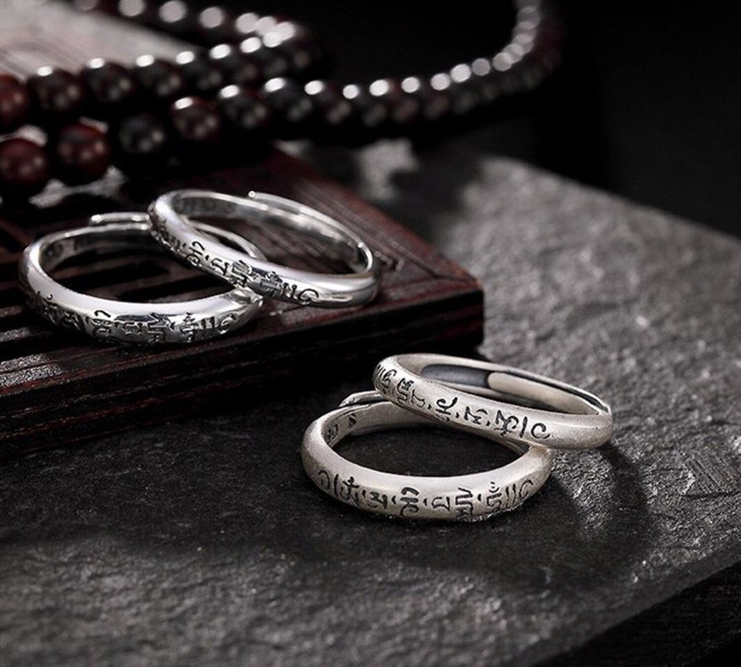 Double-side Carved 1 Piece Buddhism Lovers Rings 990 Full Silver 6-word Mantra - 戒指 - 银 银色