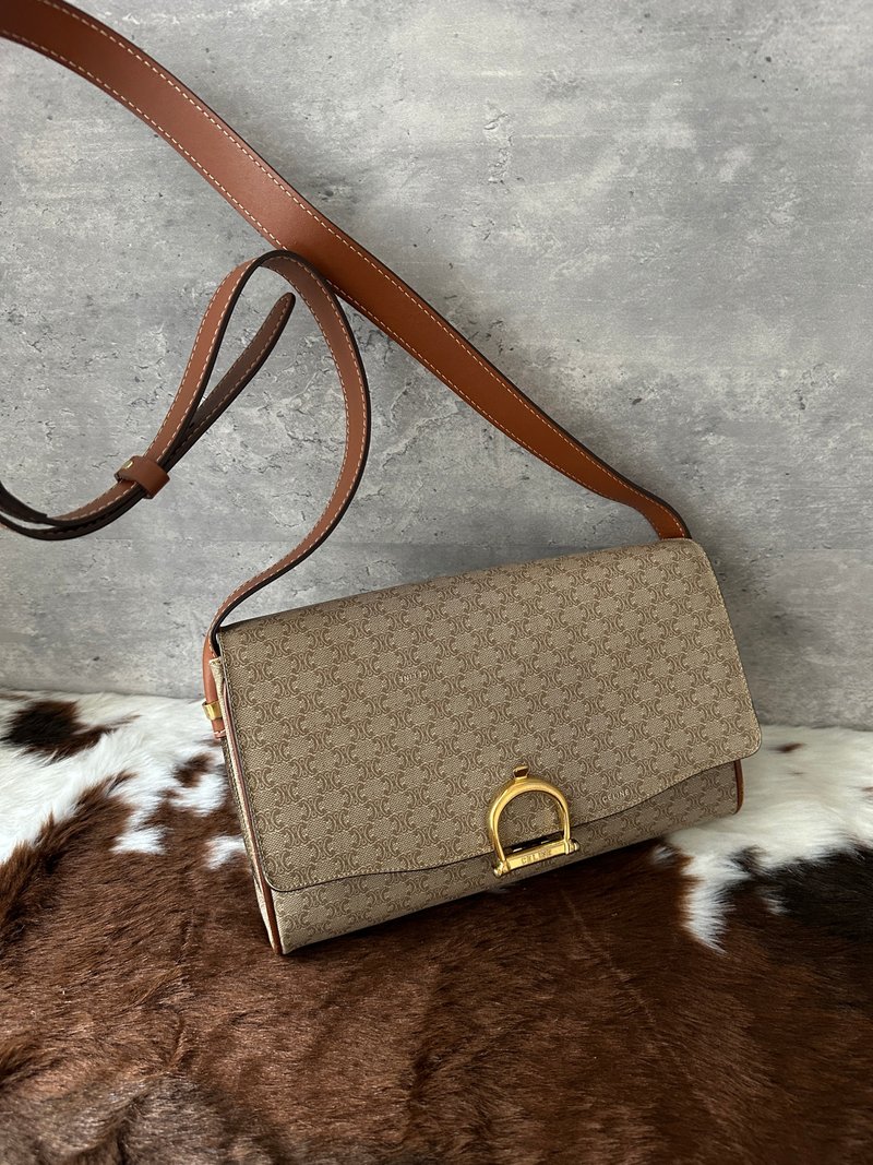中古包 CELINE 思琳 老花马蹄扣马鞍包 - 手提包/手提袋 - 其他材质 卡其色
