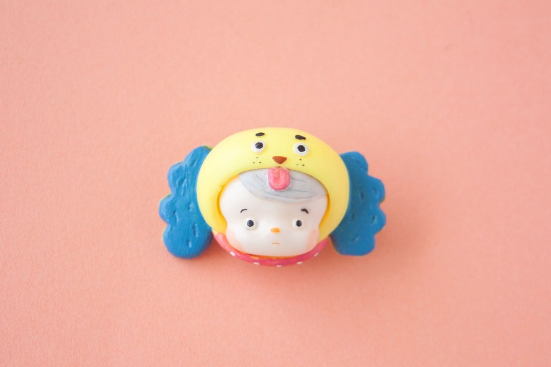 Cosplay Kids Brooch --dog Murata Erie Collaboration - 胸针 - 塑料 黄色