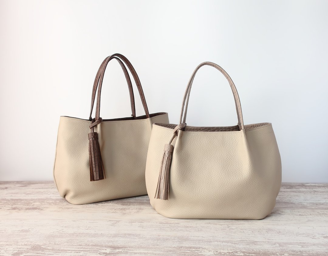Fluffy tuck tote bag, SS size, sand beige, made-to-order - 手提包/手提袋 - 真皮 咖啡色