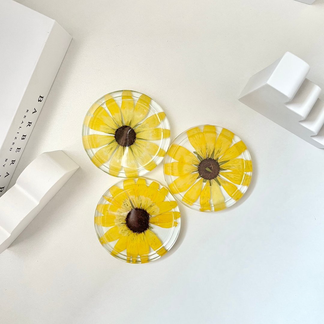 Coaster resin flower coasters flower lover dry coasters lotus buds - 杯垫 - 树脂 