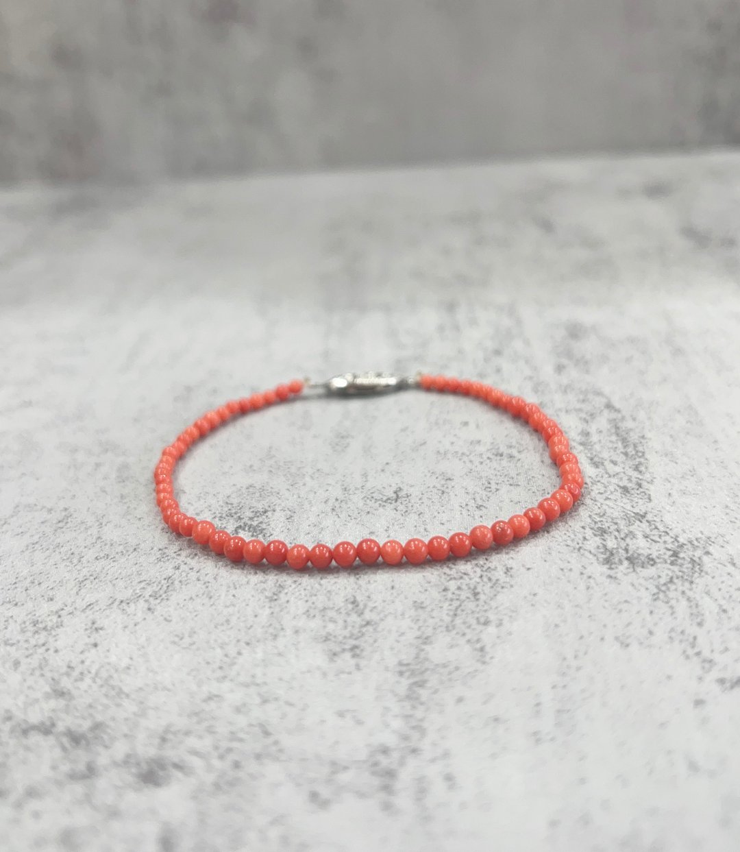 天然珊瑚手链 沙丁圆珠2.5 ~ 3mm 串珠手链 - 手链/手环 - 宝石 