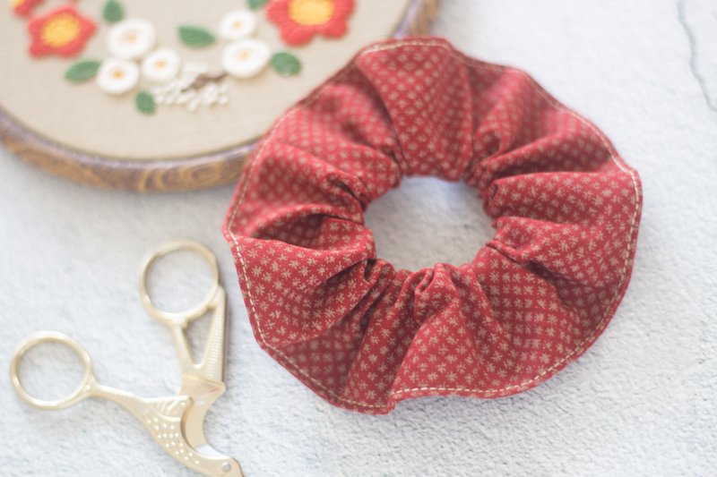 手作发饰。大肠圈。复古红。碎雪 - 发饰 - 棉．麻 红色