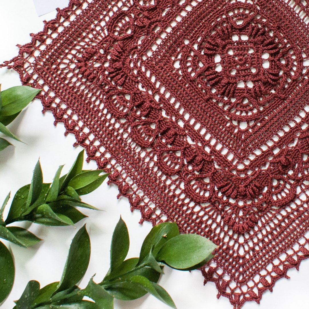 Burgundy tableware Lace placemat for dining decor Natural cotton table coaster - 餐垫/桌巾 - 棉 紫色