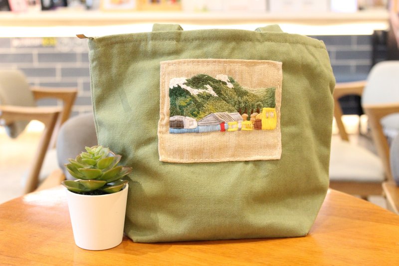 风景刺绣手提袋 - 花莲北昌 - 手提包/手提袋 - 棉．麻 绿色