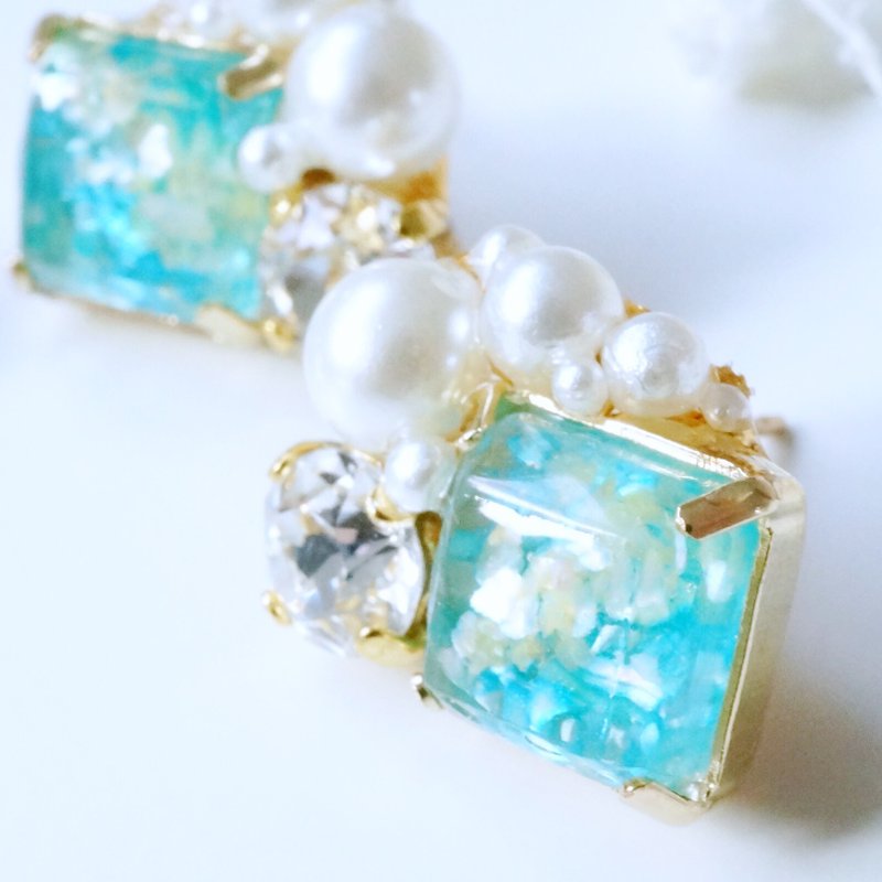 Seashell Gemstone and swarovski Clip-On - 耳环/耳夹 - 树脂 蓝色