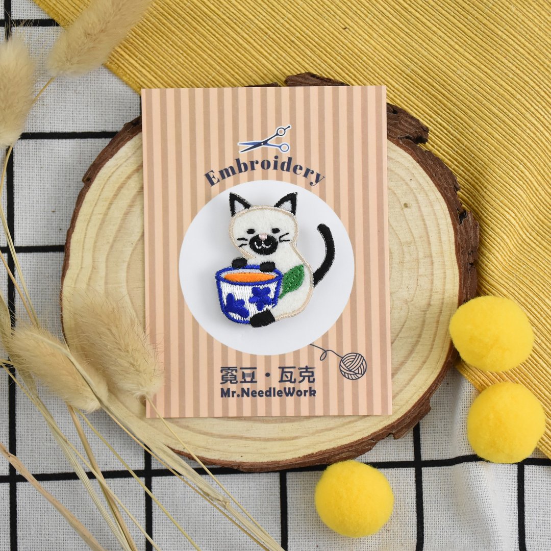 【刺绣】猫咪 x 美食 | 胸针 | 别针 | 贴纸 | 绿茶 | 茶 - 胸针 - 绣线 