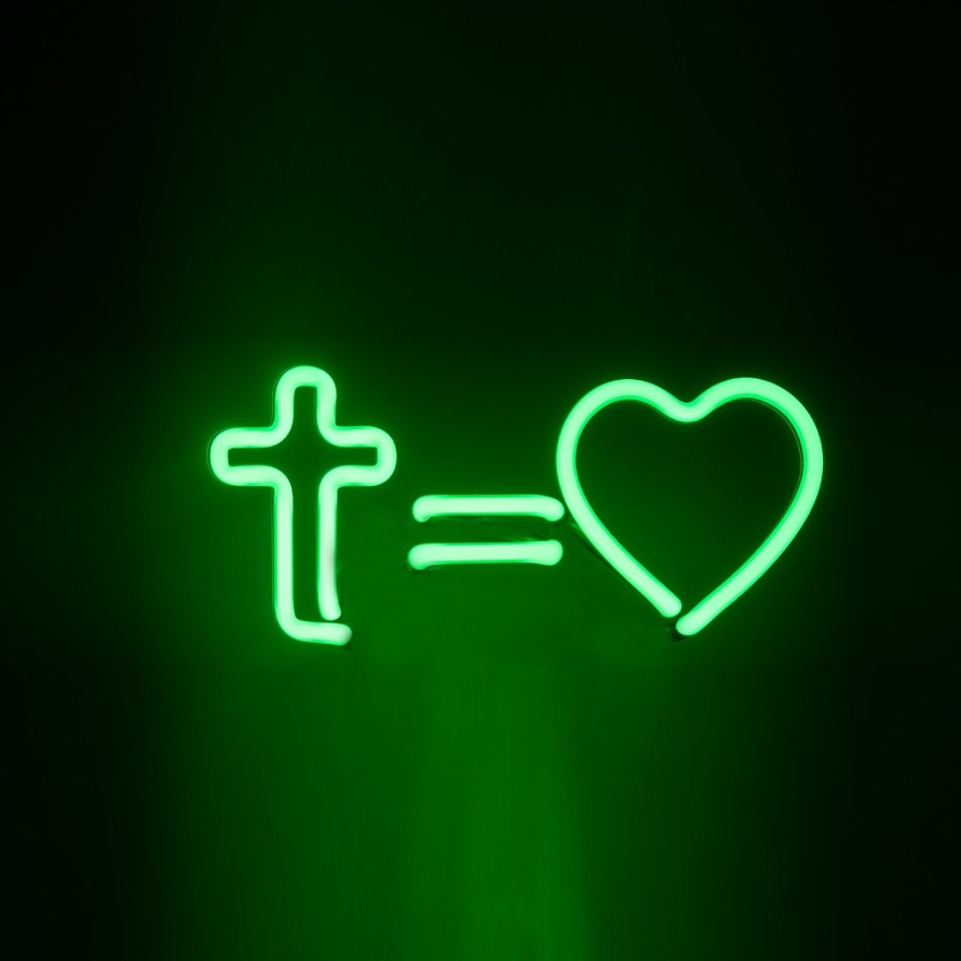 爱心霓虹灯 Love LED发光字 Neon Sign 装饰Light Wall Art - 灯具/灯饰 - 压克力 透明