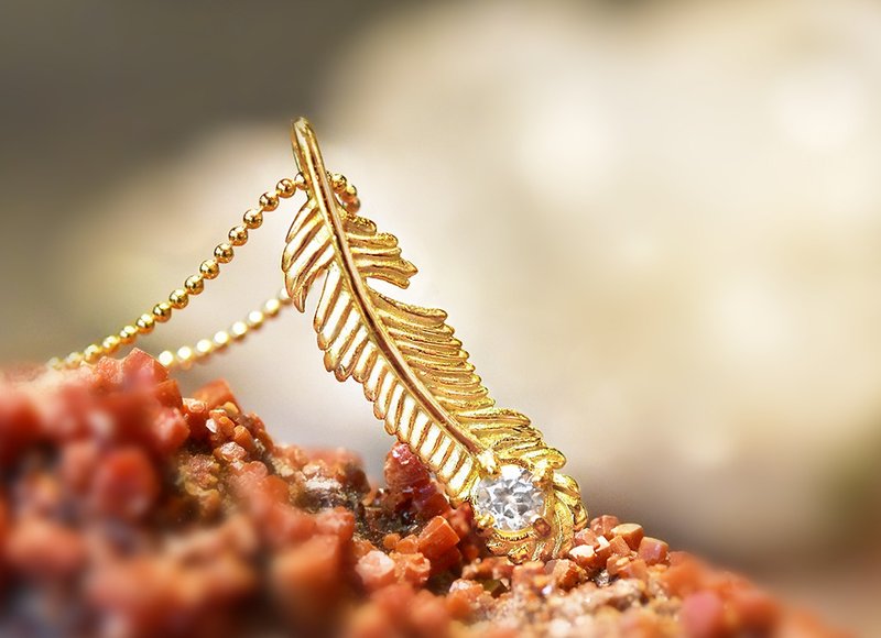 四月诞生石 天然白水晶 18K白金925银 晶透羽毛项链 - 项链 - 其他金属 银色