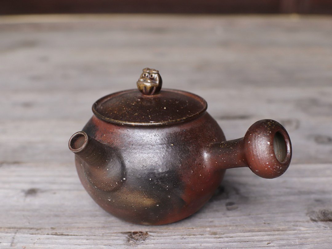 Bizen pottery pot ・ Daruma k1-052 - 茶具/茶杯 - 陶 咖啡色