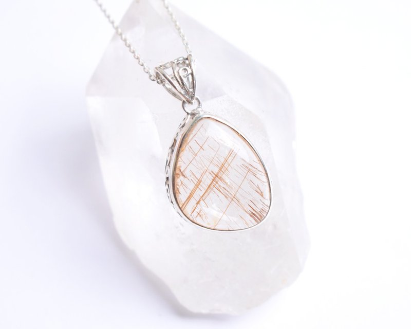 Pink Rutile Quartz Pendant Top Silver925 - 项链 - 石头 粉红色
