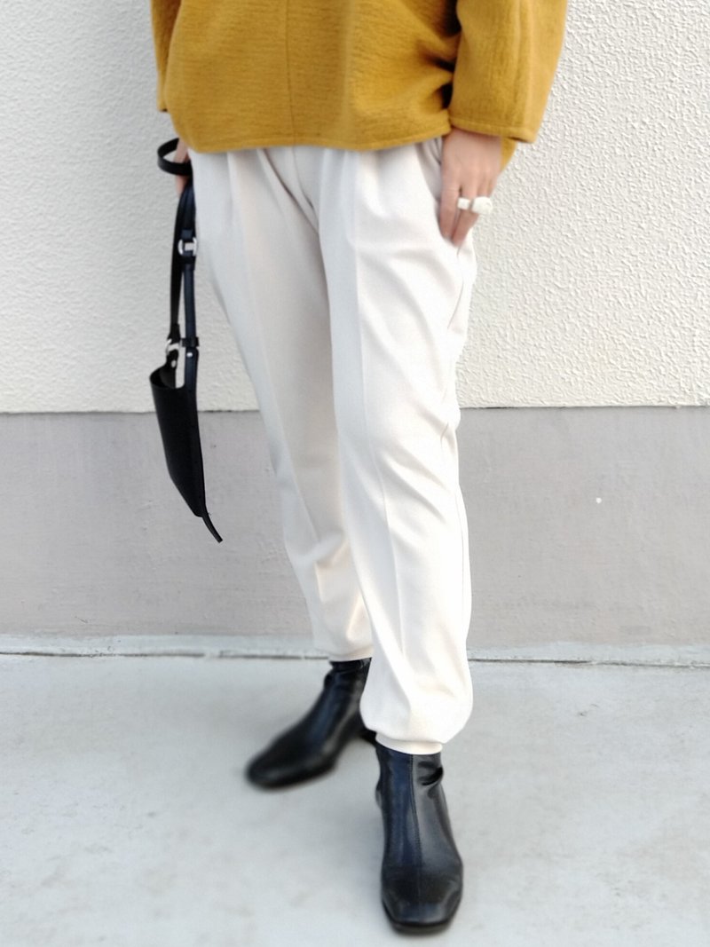 Made in Japan super stretch jog pants - 女装长裤 - 聚酯纤维 白色