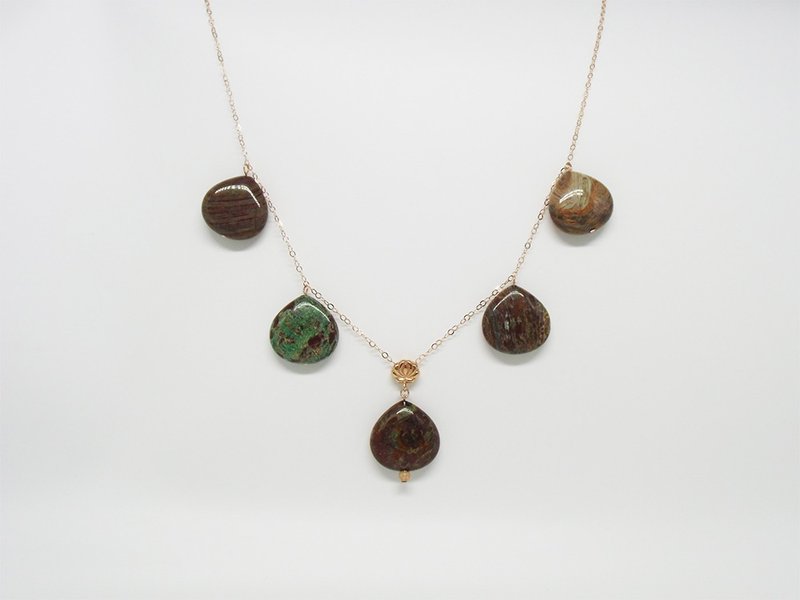 匈牙利刺绣花痴和玛瑙项链，镀玫瑰金 - 项链 - 其他金属 粉红色