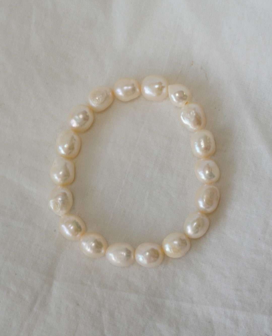Pearl beads Bracelet 2 珍珠串珠手链 2 - 手链/手环 - 珍珠 白色