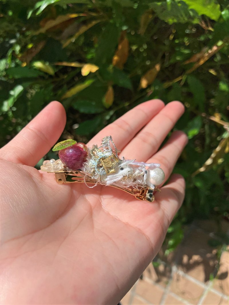 苹果引力 红色苹果  手作发夹 吊饰 | 植椛。饰小众品牌 - 发饰 - 树脂 多色