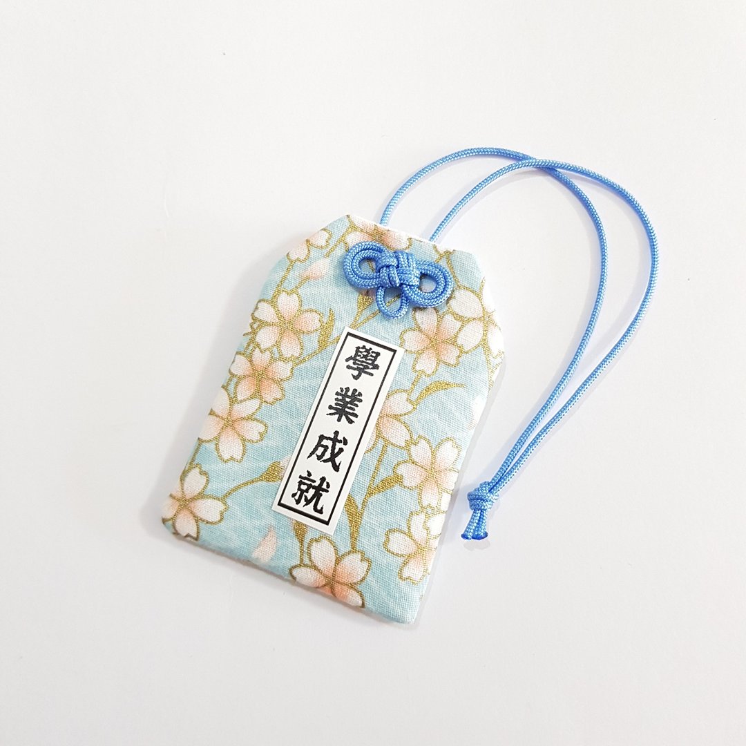 友情专属订单  春樱-浅蓝  正-学业成就 背-风邑 - 吊饰 - 棉 蓝色