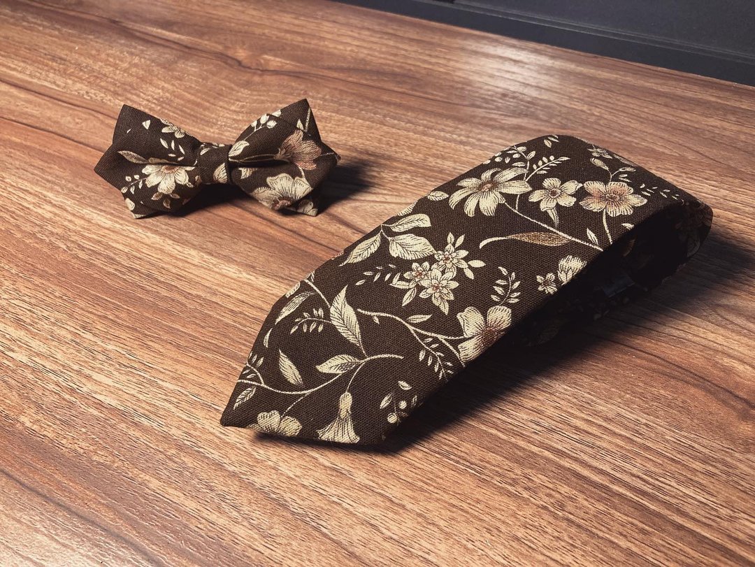 咖复古花 领带 Neckties - 领带/领带夹 - 棉 咖啡色