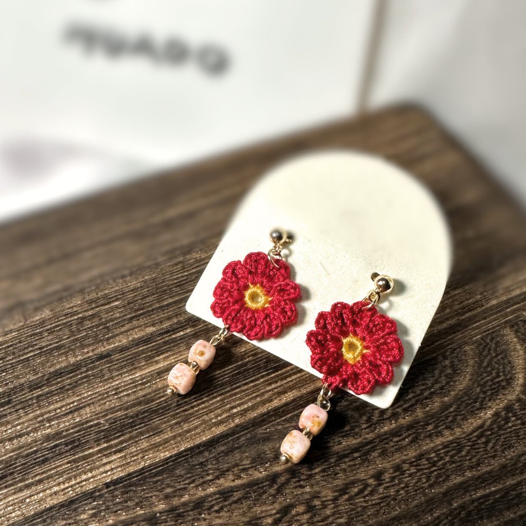 【原创手作】莓糖花语 耳环 耳针 耳夹 雏菊 钩针 微钩 花朵 花 - 耳环/耳夹 - 棉 红色