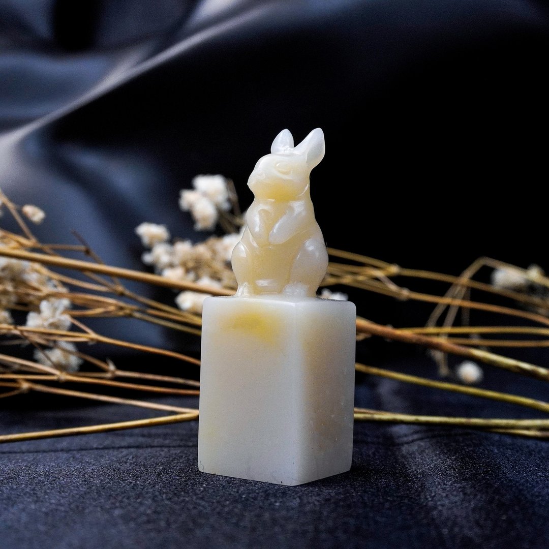 客制化手工印章-|老挝石兔子钮 1.7x1.6 CM|手工篆刻印章 - 印章/印台 - 石头 