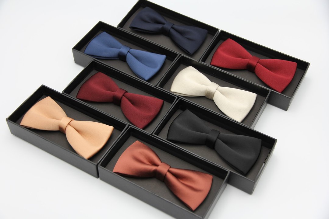 【绅士领结】意大利丝光领结 Bowtie 商务/派对/婚礼 - 领结/领巾 - 丝．绢 多色