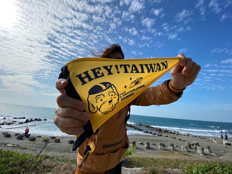 HEY!TAIWAN OUTDOOR 露营三角旗－安全帽狗 - 露营用品 - 其他材质 
