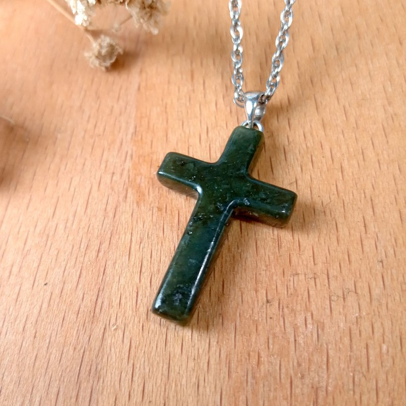 玉坠 造型玉坠-十字架 新疆墨碧玉/双面可配戴/ - 项链 - 玉石 绿色
