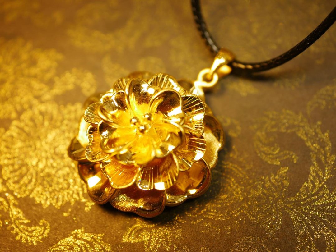 黄金坠子-造型花坠金饰-黄金9999 - 项链 - 24k 金 金色