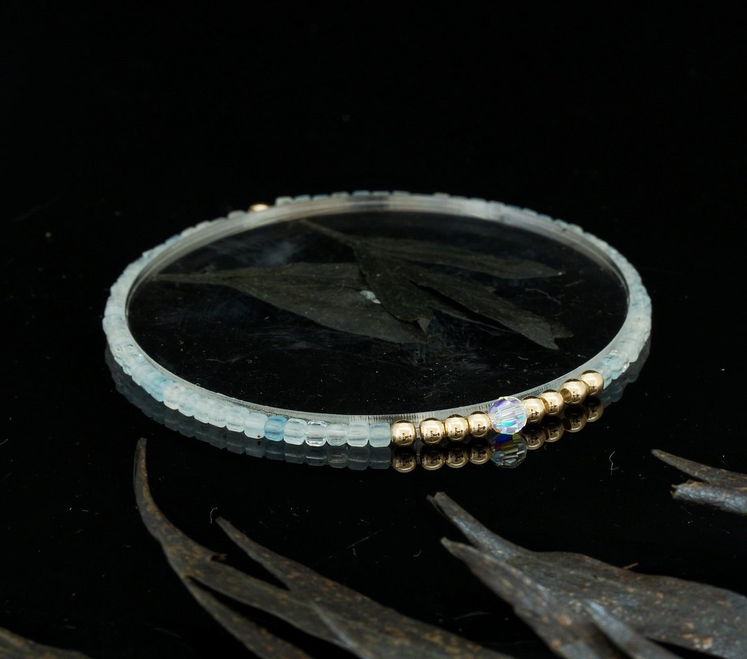 轻奢风 2.5mm 小魔方水晶 海蓝宝 14KGF Swarovski 配珠手链 - 手链/手环 - 宝石 