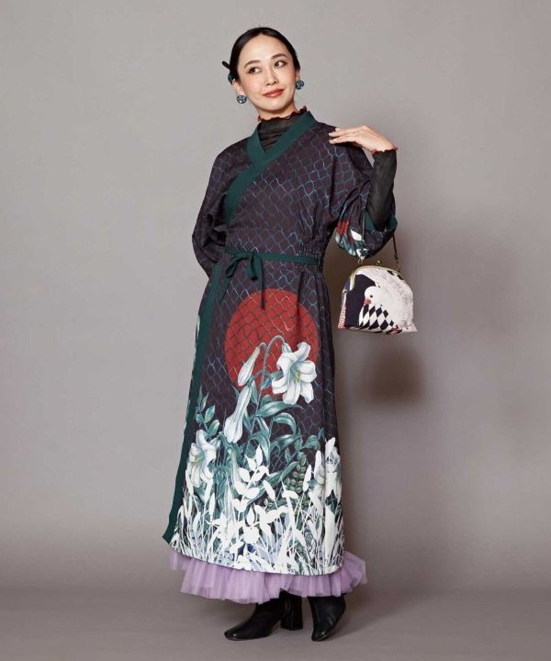 【热门预购】日系静谧影中花艺术家联名收腰洋装(3色)7CQ-3323 - 洋装/连衣裙 - 其他材质 