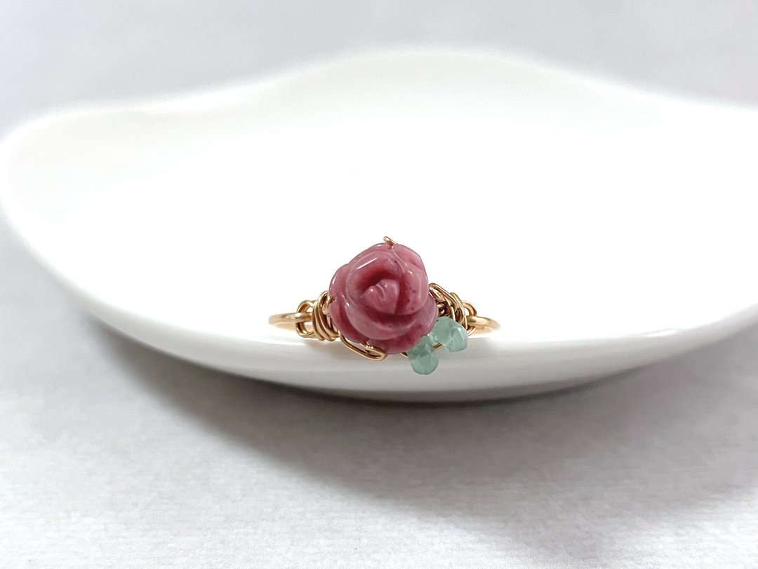Maries garden rose - 硅硼酸锂石 蓝澳宝 线圈戒指 - 戒指 - 宝石 红色