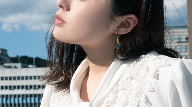 Sight Of Twinkling | 绿玛瑙琉璃 耳针款 - 成对购买 - 耳环/耳夹 - 铜/黄铜 金色