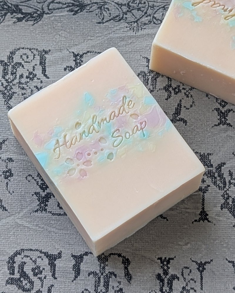 酪梨油慢熟皂 l 夕阳橘缎 l 手工沐浴皂 l 减塑纸装 - 肥皂/手工皂 - 其他材质 