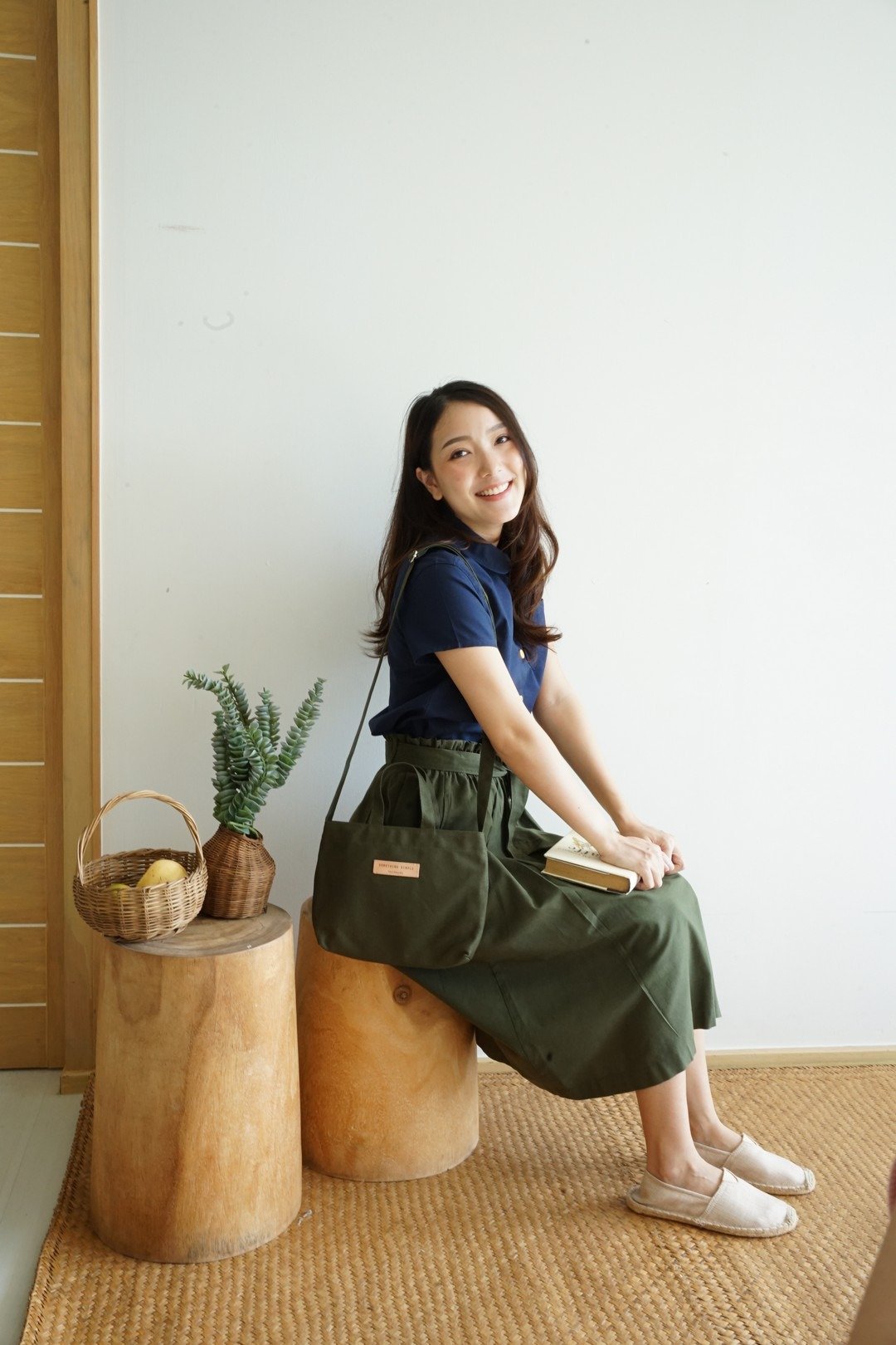 PETITE - canvas crossbody (green) - 侧背包/斜挎包 - 棉．麻 绿色