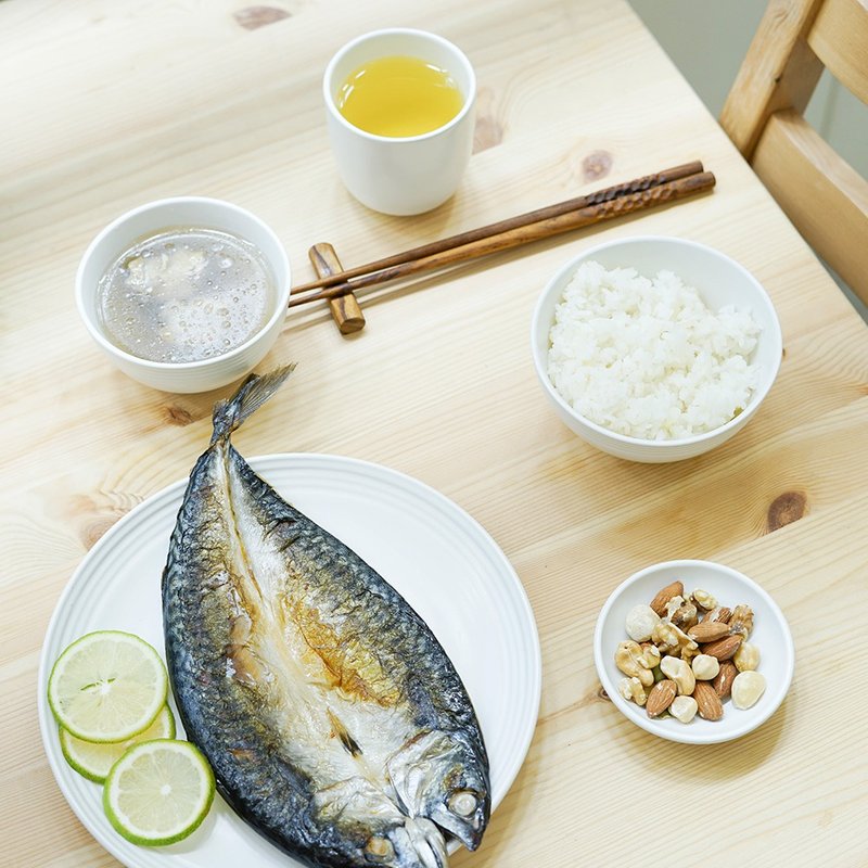 【福袋】天然瓷土美器-白色│瓷盘 碗 酱料碟 茶杯 汤碗 - 盘子/餐盘/盘架 - 瓷 白色